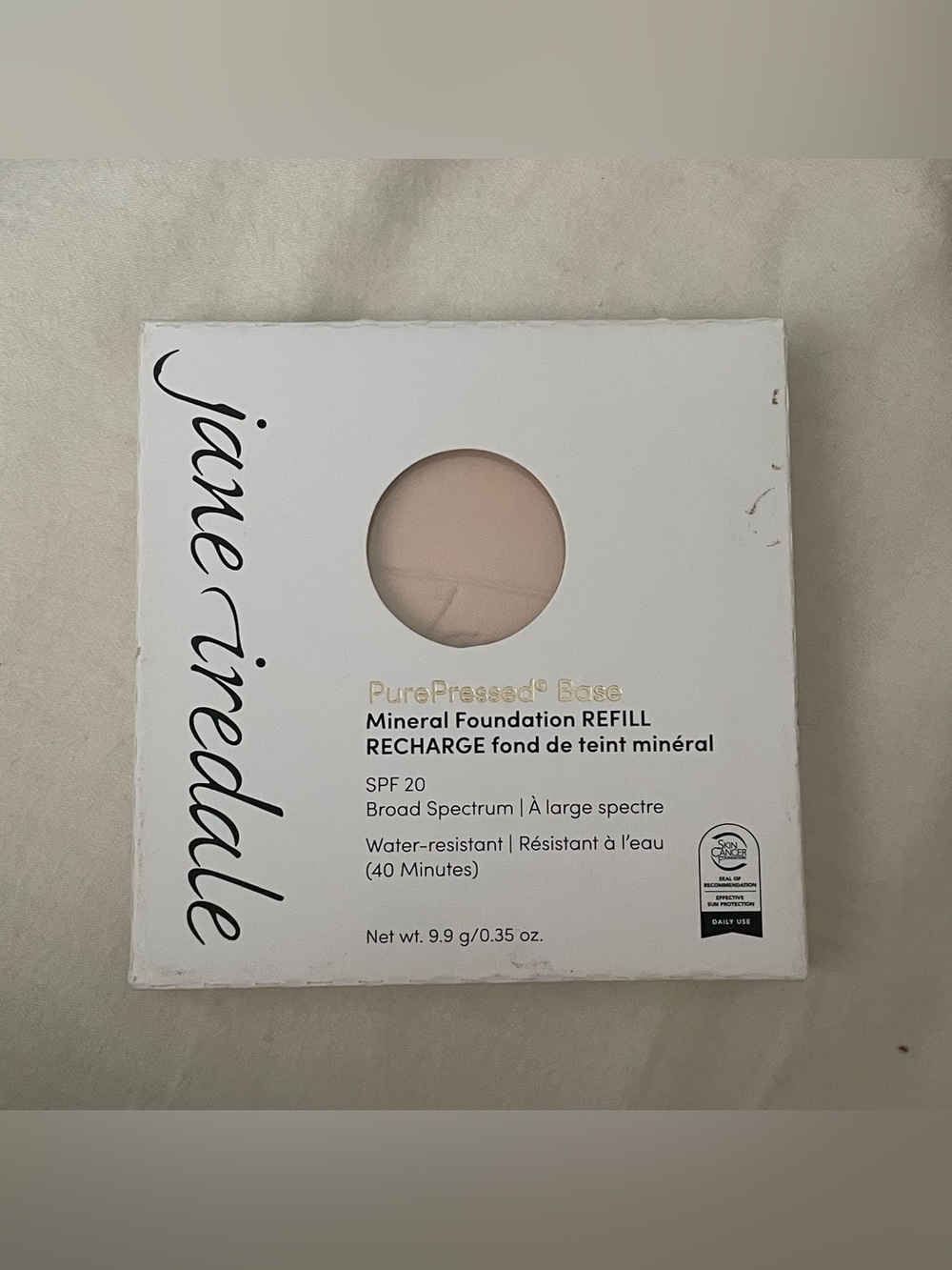 Jane Iredale NATURAL PurePressed Base mineral foundation